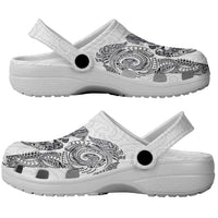Aotearoa Moko Tribal Tattoo Clogs Shoes New Zealand Maori Penguin and Fantail White Color LT03 - Polynesian Pride