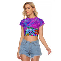 Personalized Dolphin Polynesia Raglan Cropped T Shirt Hibiscus Tropical Wave - Purple Vibes