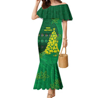 Cook Islands Christmas Family Matching Mermaid Dress and Hawaiian Shirt Seashell Xmas Tree Tribal Waves DT05 Mom's Dress Green - Polynesian Pride