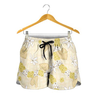 Hawaii Anthurium Tiare Pikake Lei Shorts for Women Melemele Lauhala Art Pattern