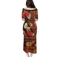 Hawaii Christmas Poinsettia Lei Family Matching Puletasi and Hawaiian Shirt Tapa Pattern LT01 - Polynesian Pride