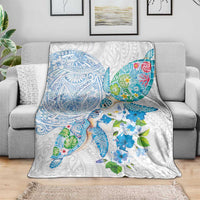 Hawaiian Couple Turtles Honi Blanket Polynesian Art Motifs and Hibiscus White Blue Color LT03 - Polynesian Pride