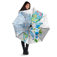Hawaiian Couple Turtles Honi Umbrella Polynesian Art Motifs and Hibiscus White Blue Color LT03 - Polynesian Pride