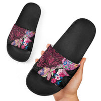 Hawaiian Couple Turtles Honi Slide Sandals Polynesian Art Motifs and Hibiscus Black Red Color LT03 - Polynesian Pride