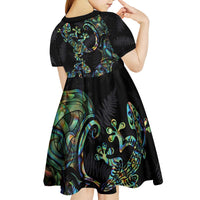 New Zealand Gecko Maori Art Tattoo Kid Short Sleeve Dress Silver Fern and Paua Shell Mode LT03 - Polynesian Pride