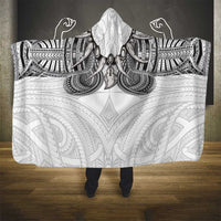 Samoan Traditional Art Tattoos Hooded Blanket Tatau Tribal Motifs with Ula Nifo White LT03 - Polynesian Pride
