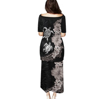 Hawaiian Flower and Tribal Turtle Family Matching Puletasi and Hawaiian Shirt Grayscale Mode LT03 - Polynesian Pride
