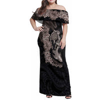 Hawaiian Tropical Plants Turtle and Shark Family Matching Off Shoulder Maxi Dress and Hawaiian Shirt Polynesian Art Tattoo Grayscale Color LT03 Mom's Dress Black - Polynesian Pride