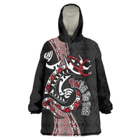 Aotearoa Toitu Te Tiriti Taniko Wearable Blanket Hoodie Maori Taniwha Haka - Honour the Treaty LT03 One Size Black - Polynesian Pride