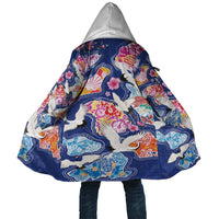 Hawaiian and Japanese Culture Together Cloak Hawaiian Archipelago Shape Sea Animals