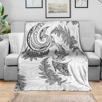 New Zealand Sea Animals with Maori Tribal Tattoo Blanket Shark Manta Ray with Silver Fern White LT03 - Polynesian Pride