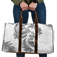New Zealand Sea Animals with Maori Tribal Tattoo Travel Bag Shark Manta Ray with Silver Fern White LT03 White - Polynesian Pride