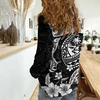 Guam Dolphins Tribal Tattoo Women Casual Shirt Polynesian Art and Tropical Flower Grayscale LT03 - Polynesian Pride