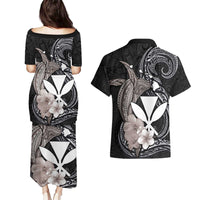 Hawaiian Whale and Kanaka Maoli Symbol Couples Matching Puletasi and Hawaiian Shirt Hibiscus with Hawaii Map and Polynesian Tattoo Grayscale Color LT03 - Polynesian Pride