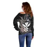 Hawaiian Whale and Kanaka Maoli Symbol Off Shoulder Sweater Hibiscus with Hawaii Map and Polynesian Tattoo Grayscale Color LT03 - Polynesian Pride