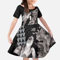 Hawaiian Turtle Love Couple Family Matching Off The Shoulder Long Sleeve Dress and Hawaiian Shirt - Sweet Hibiscus and Kakau Pattern Grayscale Color LT03 Daughter's Dress Black - Polynesian Pride
