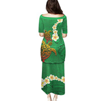 Hawaii Turtle Plumeria Flower Family Matching Puletasi and Hawaiian Shirt Polynesian Pattern Green Color LT03 - Polynesian Pride