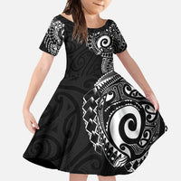 New Zealand Maori Koru Art Traditional Tattoo Family Matching Off Shoulder Maxi Dress and Hawaiian Shirt Simple Style LT03 Daughter's Dress Black - Polynesian Pride
