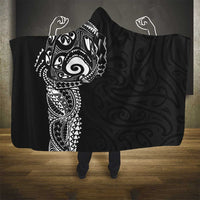 New Zealand Maori Koru Art Traditional Tattoo Hooded Blanket Simple Style LT03 - Polynesian Pride