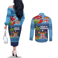 Fiji Marau na Kerisimasi Couples Matching Off The Shoulder Long Sleeve Dress and Long Sleeve Button Shirt Christmas Collared Lory - Fiji Emblems and Xmas Palm Tree Tapa Art Pattern LT03 - Polynesian Pride