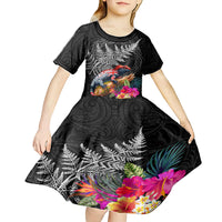 New Zealand Tuatara Kid Short Sleeve Dress Silver Fern Hibiscus and Tribal Maori Pattern Black Color LT03 - Polynesian Pride