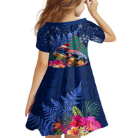 New Zealand Tuatara Christmas Kid Short Sleeve Dress Silver Fern and Xmas Pohutukawa Tree Blue Color LT03 - Polynesian Pride