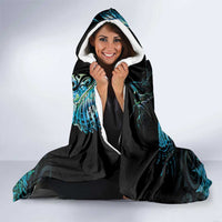 New Zealand Kea Bird Hooded Blanket Maori Tattoo and Silver Fern Paua Shell Style LT03 - Polynesian Pride