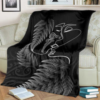 New Zealand Valentine's Day Blanket Silver Fern and Line Art Love Couple LT03 - Polynesian Pride