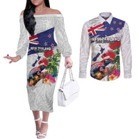 New Zealand Christmas Couples Matching Off The Shoulder Long Sleeve Dress and Long Sleeve Button Shirt Meri Kirihimete-Tuatara and Pohutukawa White Color LT03 White - Polynesian Pride