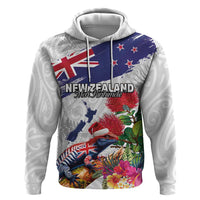New Zealand Christmas Hoodie Meri Kirihimete-Tuatara and Pohutukawa White Color LT03 Pullover Hoodie White - Polynesian Pride
