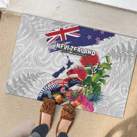 New Zealand Christmas Rubber Doormat Meri Kirihimete-Tuatara and Pohutukawa White Color LT03 - Polynesian Pride