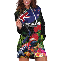 New Zealand Christmas Hoodie Dress Meri Kirihimete-Tuatara and Pohutukawa Black Color LT03 Black - Polynesian Pride
