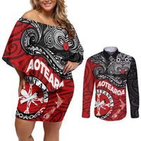 Maori Kotahitanga Couples Matching Off Shoulder Short Dress and Long Sleeve Button Shirt Aotearoa Spirit with Maori Mask and Polynesian Art Tattoo LT03 Red - Polynesian Pride