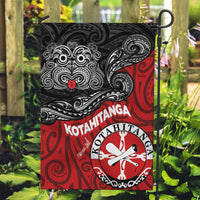 Maori Kotahitanga Garden Flag Aotearoa Spirit with Maori Mask and Polynesian Art Tattoo LT03 Garden Flag Red - Polynesian Pride