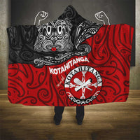 Maori Kotahitanga Hooded Blanket Aotearoa Spirit with Maori Mask and Polynesian Art Tattoo LT03 - Polynesian Pride
