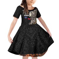Samoa Siapo Polynesian Art Family Matching Off Shoulder Short Dress and Hawaiian Shirt Tropical Flowers and Tatau Pattern Brown LT03 Daughter's Dress Brown - Polynesian Pride