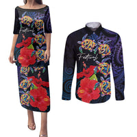 Pasifika Festival Couples Matching Puletasi and Long Sleeve Button Shirt Plumeria Turtles with Hibiscus - Polynesian Art Tattoo Dark Navy Color LT03 Dark Navy - Polynesian Pride