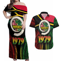 Vanuatu Constitution Day Couples Matching Off Shoulder Maxi Dress and Hawaiian Shirt Polynesian Tattoo and Pig Tusk Since 1979 LT03 Black - Polynesian Pride