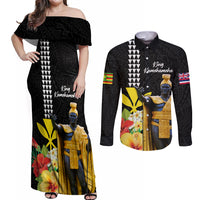 Hawaii King Kamehameha Day Couples Matching Off Shoulder Maxi Dress and Long Sleeve Button Shirt Kanaka Maoli Hibiscus Flower and Kakau Pattern LT03 Black - Polynesian Pride