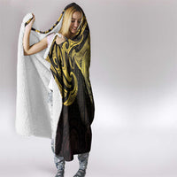 New Zealand Aotearoa Hooded Blanket Maori Manta Ray Moko Gold LT05 - Polynesian Pride