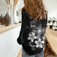 Hawaii Honu Women Casual Shirt Polynesian Curves Plumeria Grayscale - Polynesian Pride