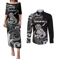 Personalised New Zealand Maori Taniwha Couples Matching Puletasi and Long Sleeve Button Shirt Silver Fern Black Version LT05 Black - Polynesian Pride