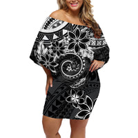 Polynesian Pattern With Plumeria Flowers Family Matching Off Shoulder Short Dress and Hawaiian Shirt Black LT05 Mom's Dress Black - Polynesian Pride