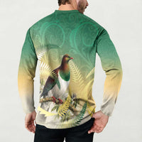New Zealand Pigeon Kereru Button Sweatshirt Maori Fern Art Green Gradient - Polynesian Pride