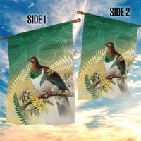 New Zealand Pigeon Kereru Garden Flag Maori Fern Art Green Gradient LT05 - Polynesian Pride