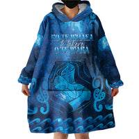 Personalised New Zealand Mother's Day Wearable Blanket Hoodie Ko Te Whaea Te Takere O Te Waka LT05 - Polynesian Pride