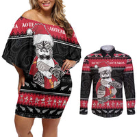 New Zealand Santa Tiki Christmas Couples Matching Off Shoulder Short Dress and Long Sleeve Button Shirt Meri Kirihimete LT05 Black - Polynesian Pride