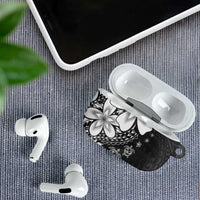Polynesia Romantic Valentine AirPods Case Sea Turtle Couple With Black Plumeria