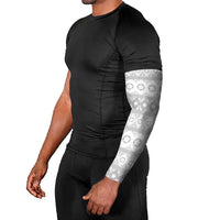 Tonga White Sunday Arm Sleeves Tongan Ngatu Siale Pattern - Polynesian Pride