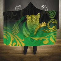 New Zealand Aotearoa Ruru Hooded Blanket Maori Fern Art Green LT05 - Polynesian Pride